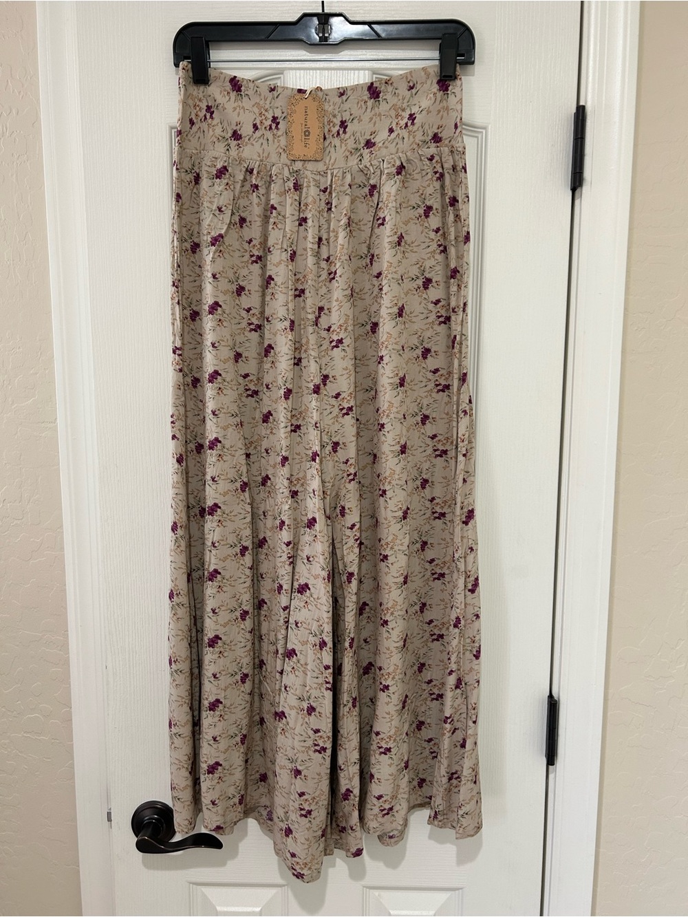 NATURAL LIFE Beige Palazzo Wide-Leg Pants with Purple Floral Accents NEW